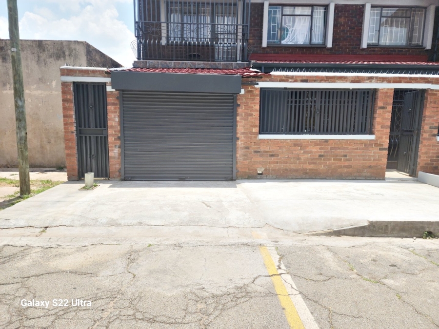 To Let 3 Bedroom Property for Rent in Actonville Gauteng