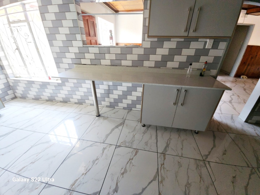 To Let 3 Bedroom Property for Rent in Actonville Gauteng