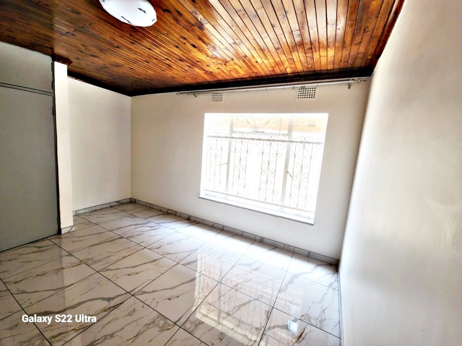 To Let 3 Bedroom Property for Rent in Actonville Gauteng