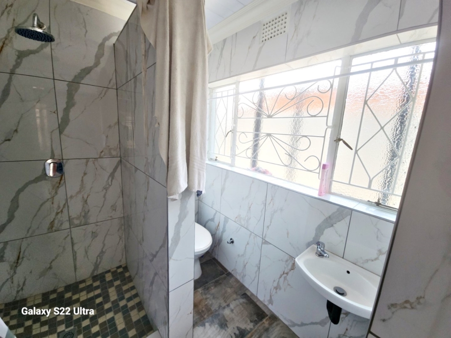 To Let 3 Bedroom Property for Rent in Actonville Gauteng