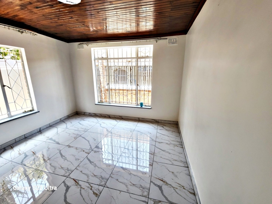 To Let 3 Bedroom Property for Rent in Actonville Gauteng