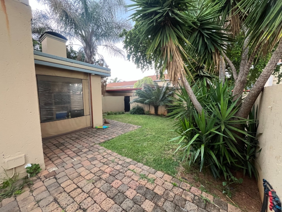 2 Bedroom Property for Sale in Equestria Gauteng