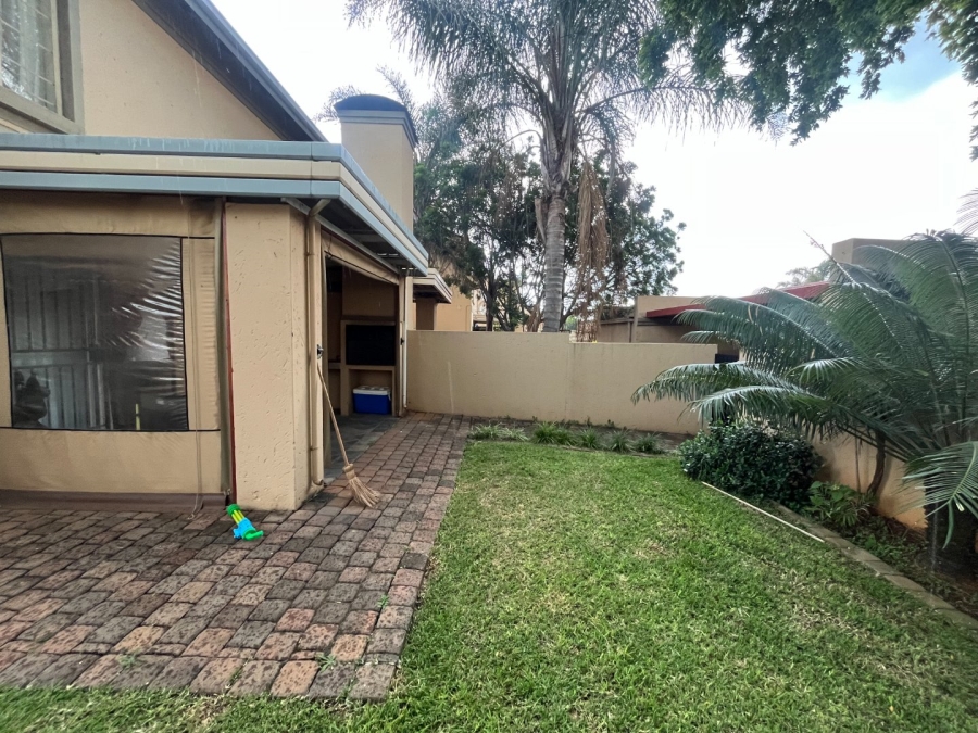 2 Bedroom Property for Sale in Equestria Gauteng