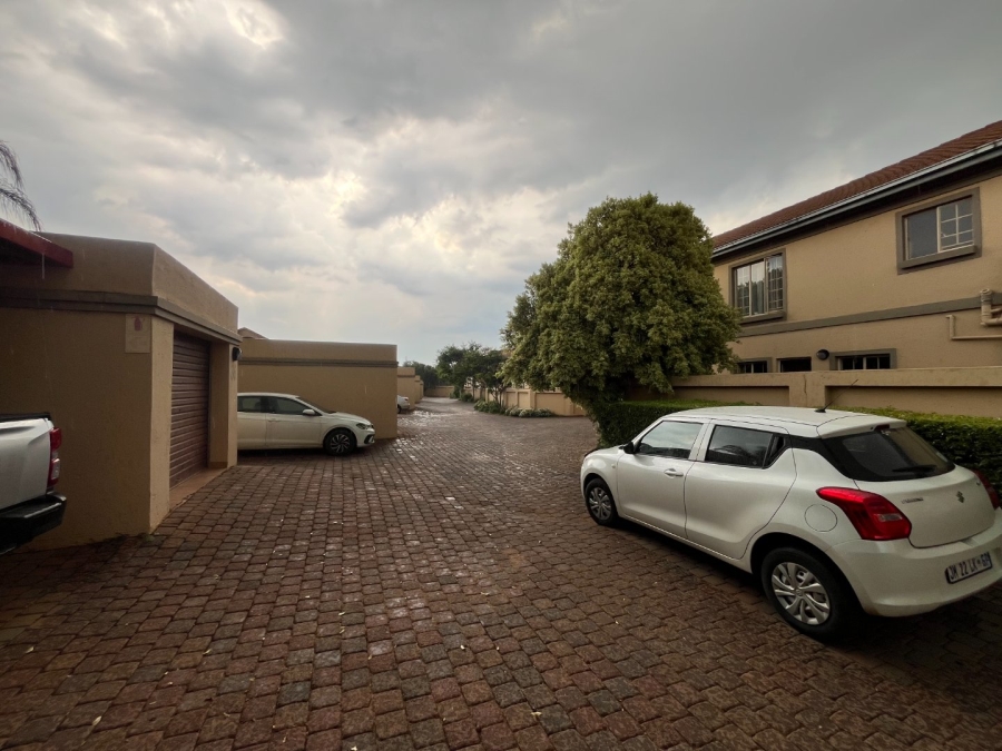 2 Bedroom Property for Sale in Equestria Gauteng