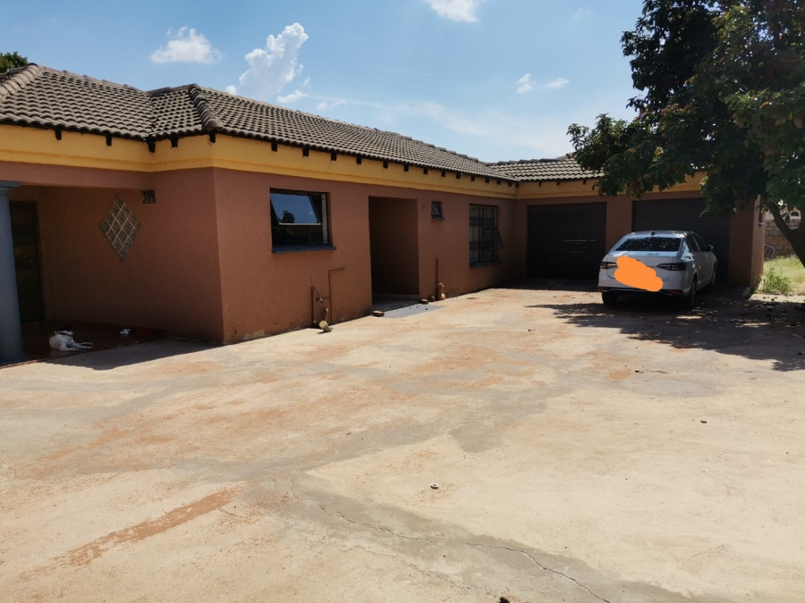 2 Bedroom Property for Sale in Soshanguve P Gauteng