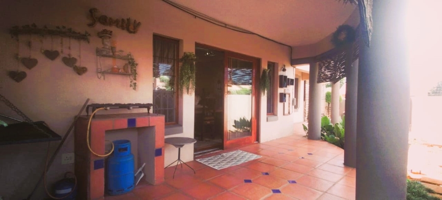 3 Bedroom Property for Sale in Eldoraigne Gauteng