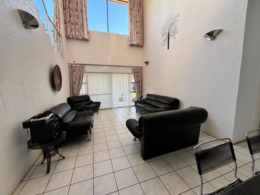 4 Bedroom Property for Sale in Bronkhorstbaai Gauteng