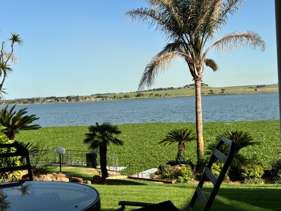 4 Bedroom Property for Sale in Bronkhorstbaai Gauteng