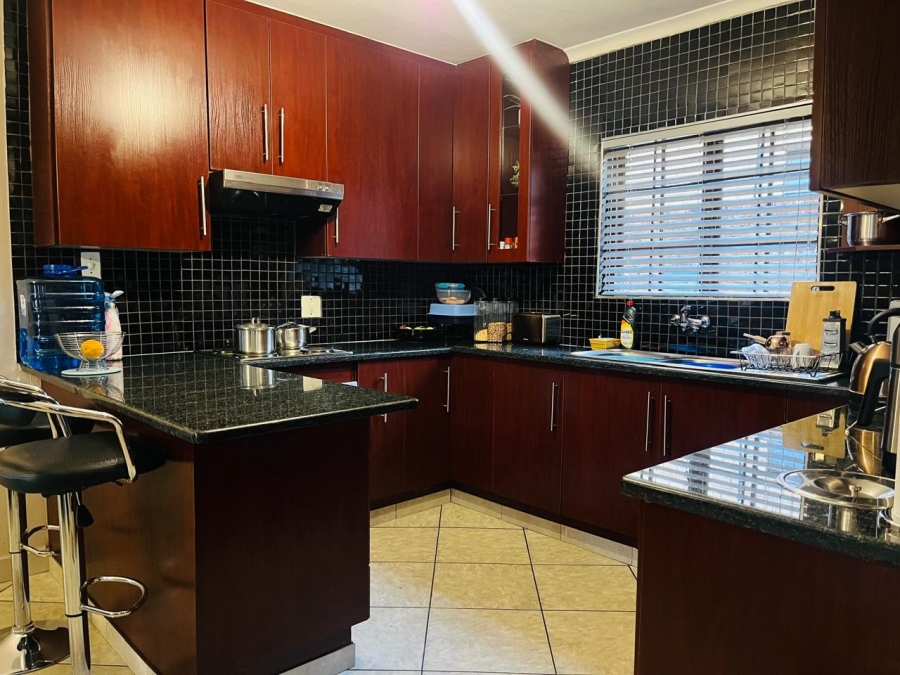 3 Bedroom Property for Sale in Ninapark Gauteng