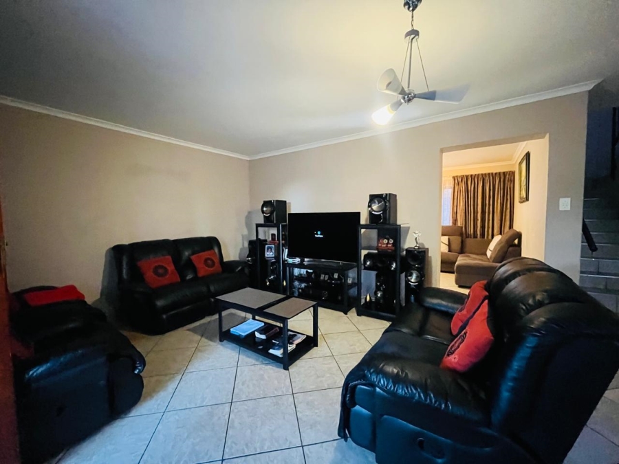 3 Bedroom Property for Sale in Ninapark Gauteng