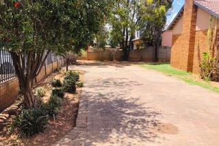 3 Bedroom Property for Sale in Vanderbijlpark SE 6 Gauteng