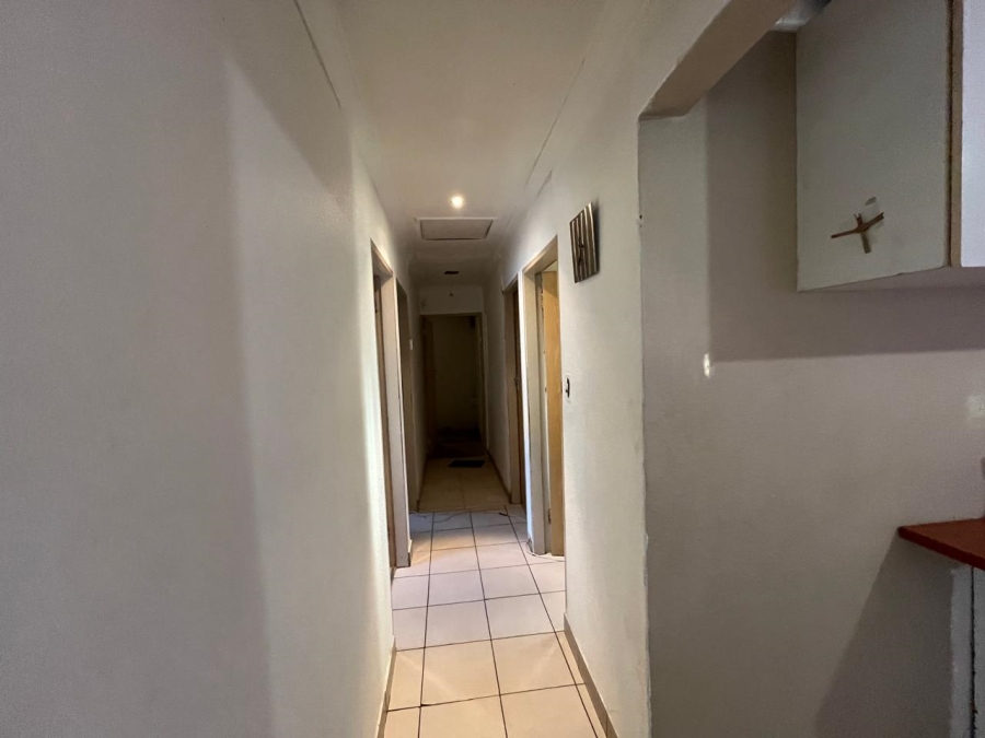 4 Bedroom Property for Sale in Eikenhof Gauteng