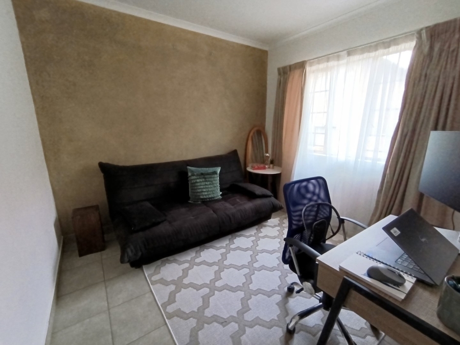 To Let 3 Bedroom Property for Rent in Kosmosdal Gauteng