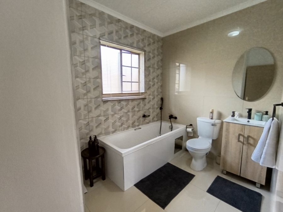 To Let 3 Bedroom Property for Rent in Kosmosdal Gauteng