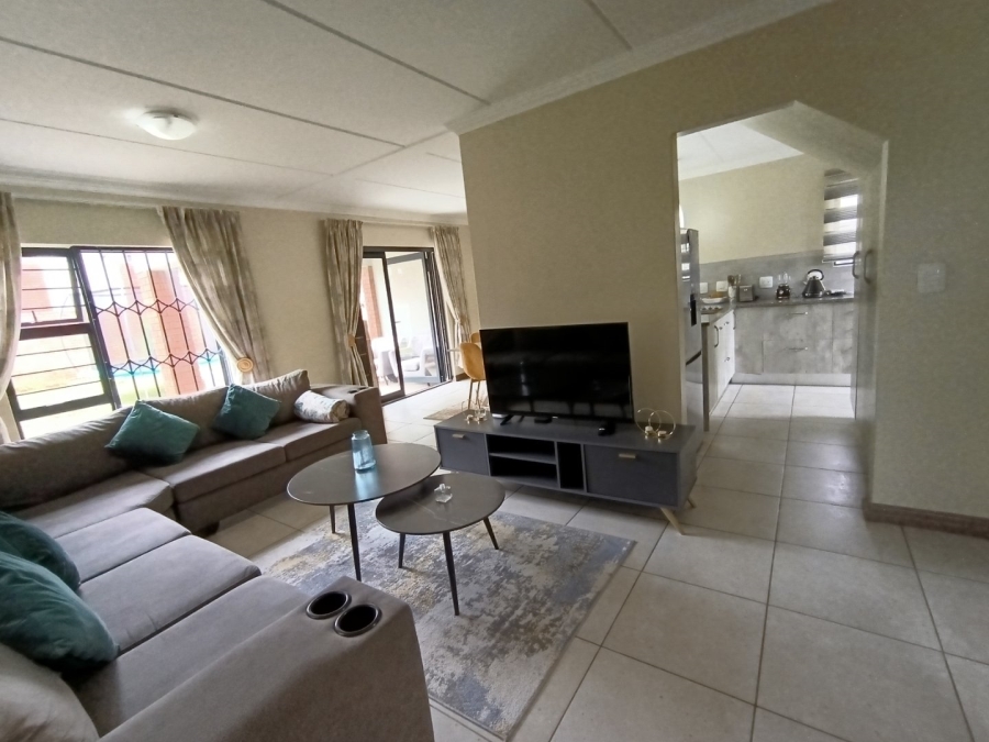 To Let 3 Bedroom Property for Rent in Amberfield Gauteng