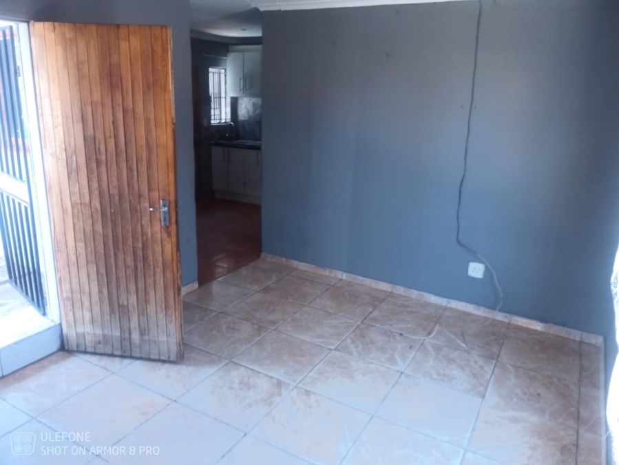 To Let 3 Bedroom Property for Rent in Dawn Park Gauteng