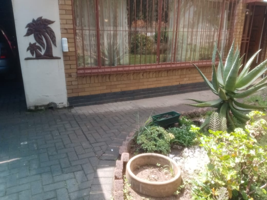 3 Bedroom Property for Sale in Vanderbijlpark SE 6 Gauteng