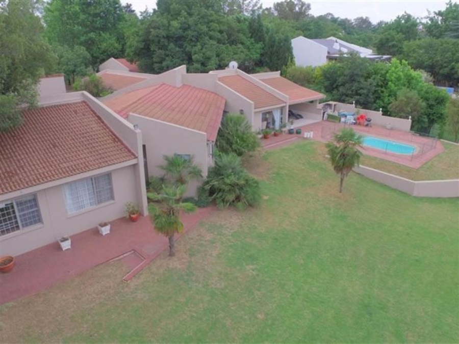 7 Bedroom Property for Sale in Windsor On Vaal Gauteng