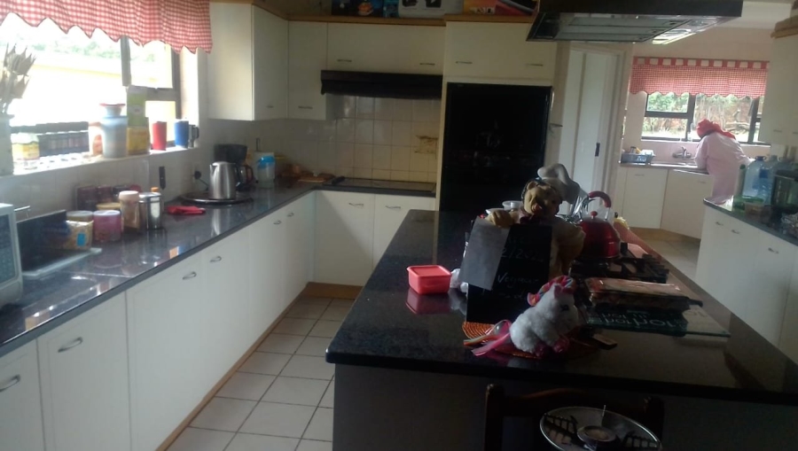 4 Bedroom Property for Sale in Lochvaal Gauteng