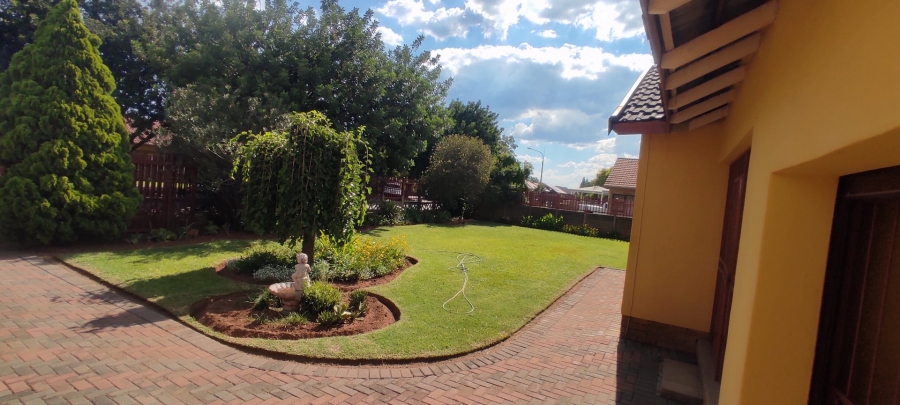 3 Bedroom Property for Sale in Vanderbijlpark SE 6 Gauteng