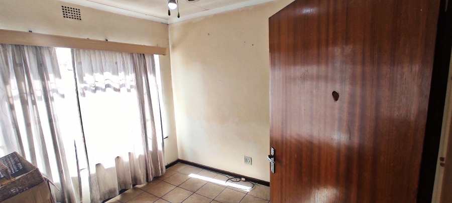 3 Bedroom Property for Sale in Vanderbijlpark SE 6 Gauteng