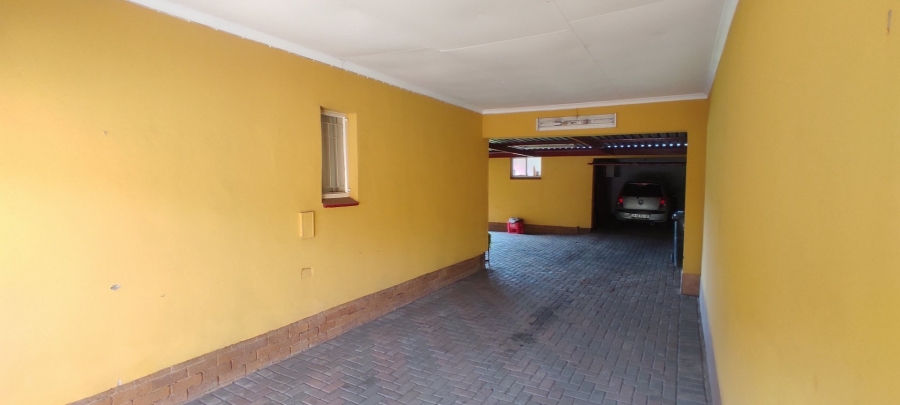 3 Bedroom Property for Sale in Vanderbijlpark SE 6 Gauteng