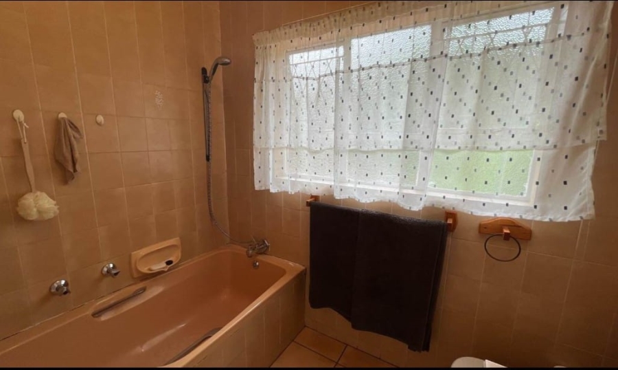 4 Bedroom Property for Sale in Suideroord Gauteng