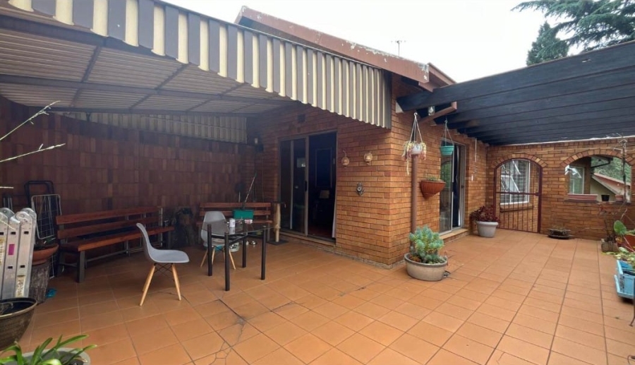 4 Bedroom Property for Sale in Suideroord Gauteng