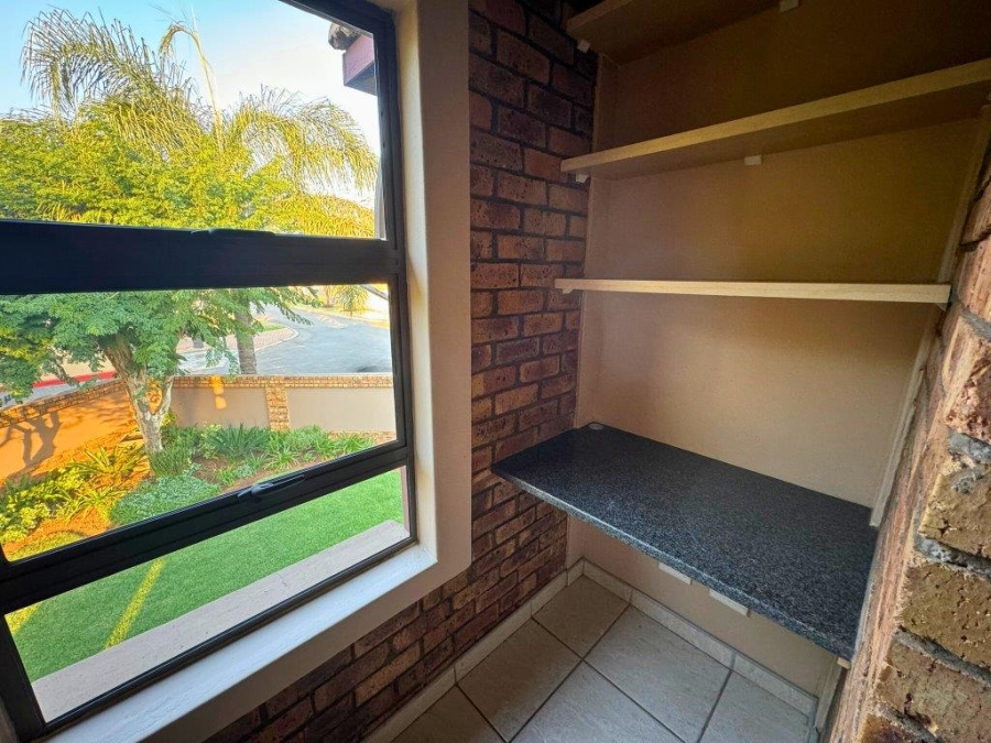 4 Bedroom Property for Sale in Glen Eagle Estate Gauteng