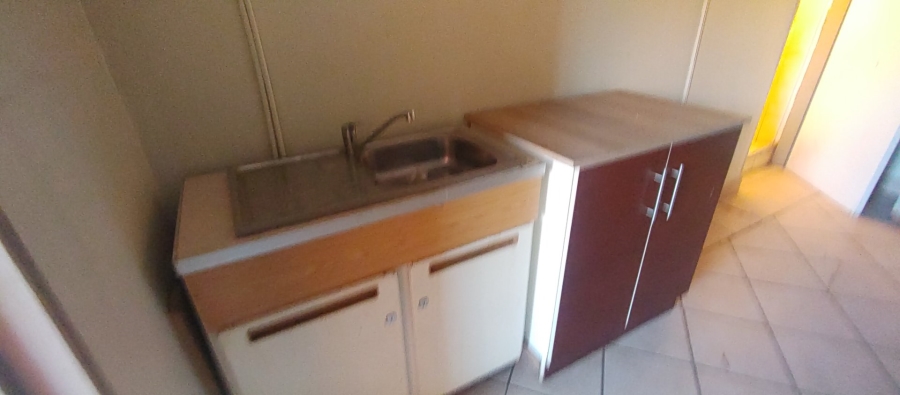 To Let 1 Bedroom Property for Rent in Villieria Gauteng