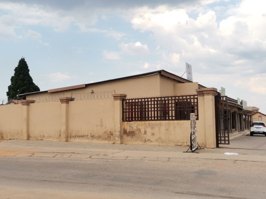 To Let commercial Property for Rent in Soshanguve FF Gauteng