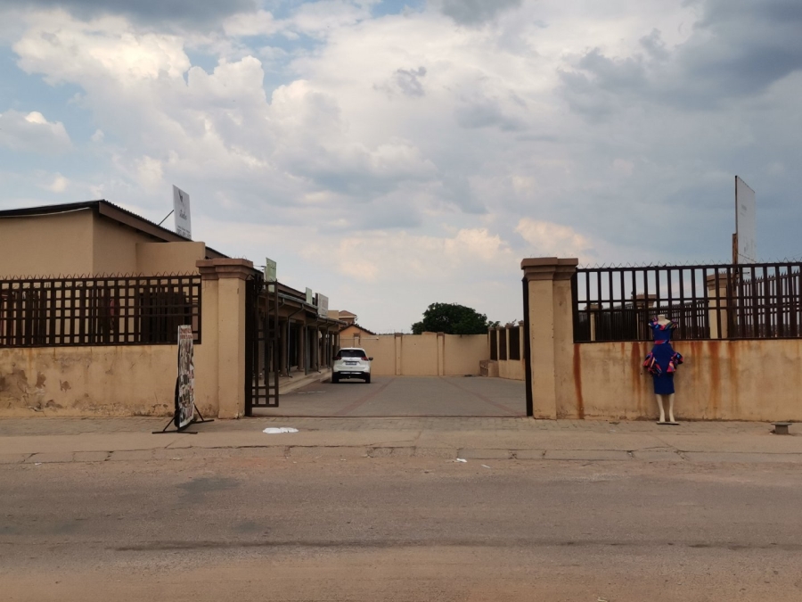 To Let commercial Property for Rent in Soshanguve FF Gauteng