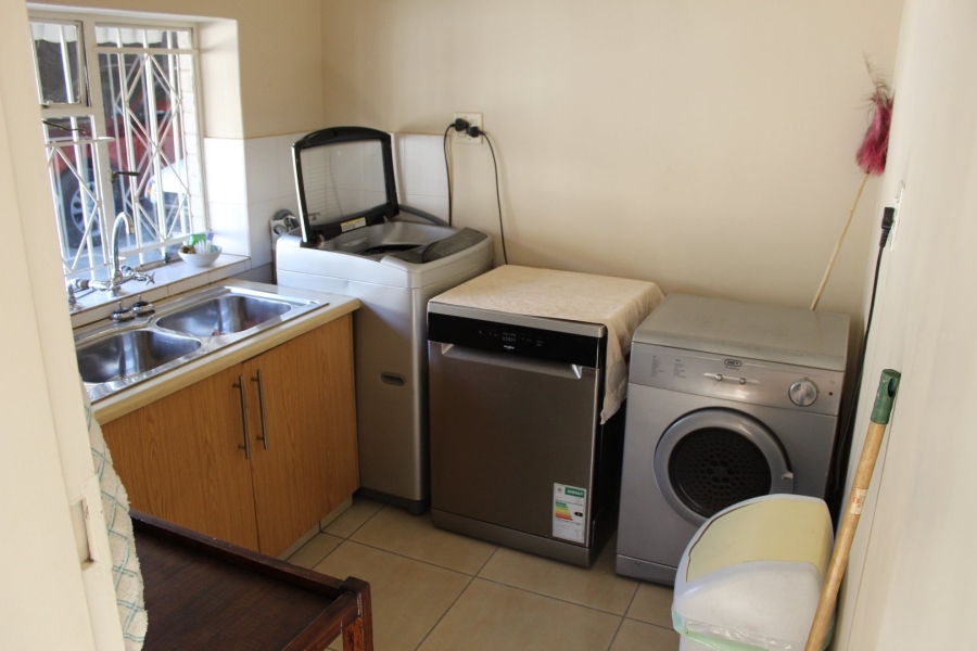 4 Bedroom Property for Sale in Selcourt Gauteng