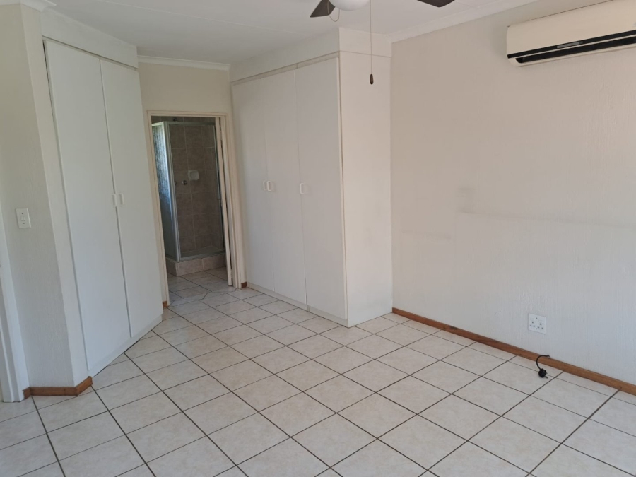 2 Bedroom Property for Sale in Montana Tuine Gauteng