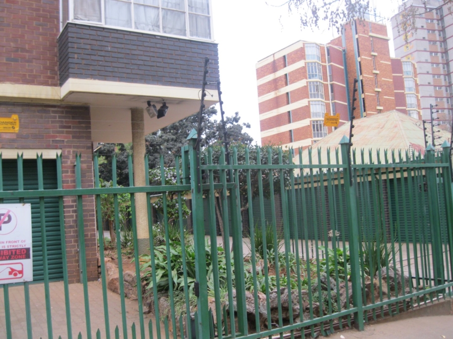 To Let 1 Bedroom Property for Rent in Pretoria Central Gauteng