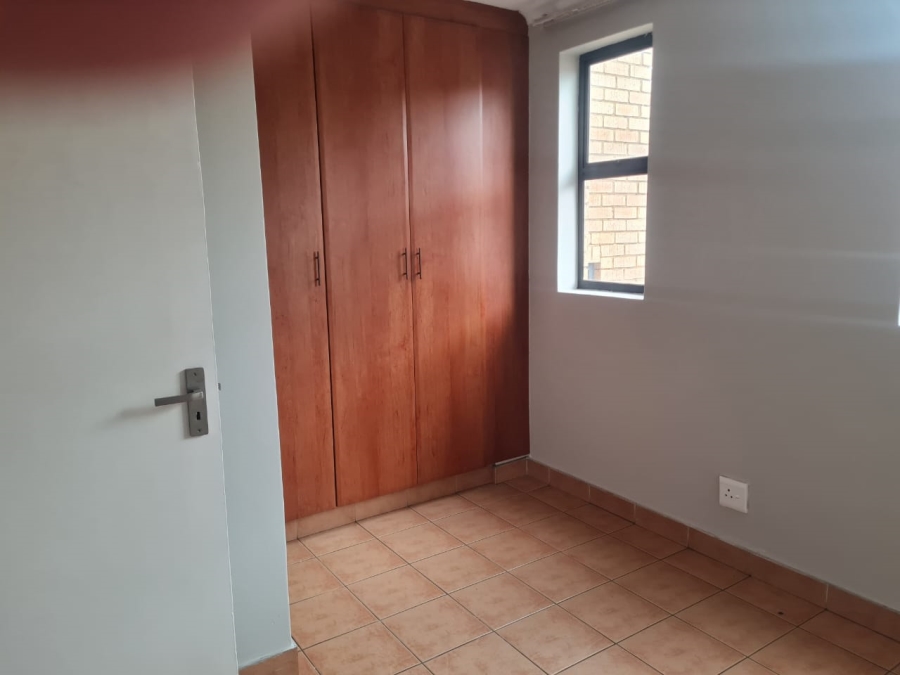 To Let 2 Bedroom Property for Rent in Lenasia Ext 1 Gauteng