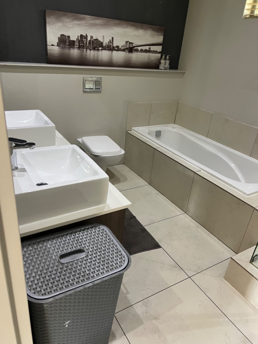 To Let 2 Bedroom Property for Rent in Sandown Gauteng