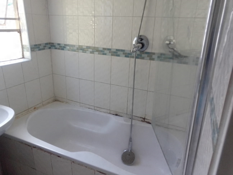 2 Bedroom Property for Sale in Lyndhurst Gauteng