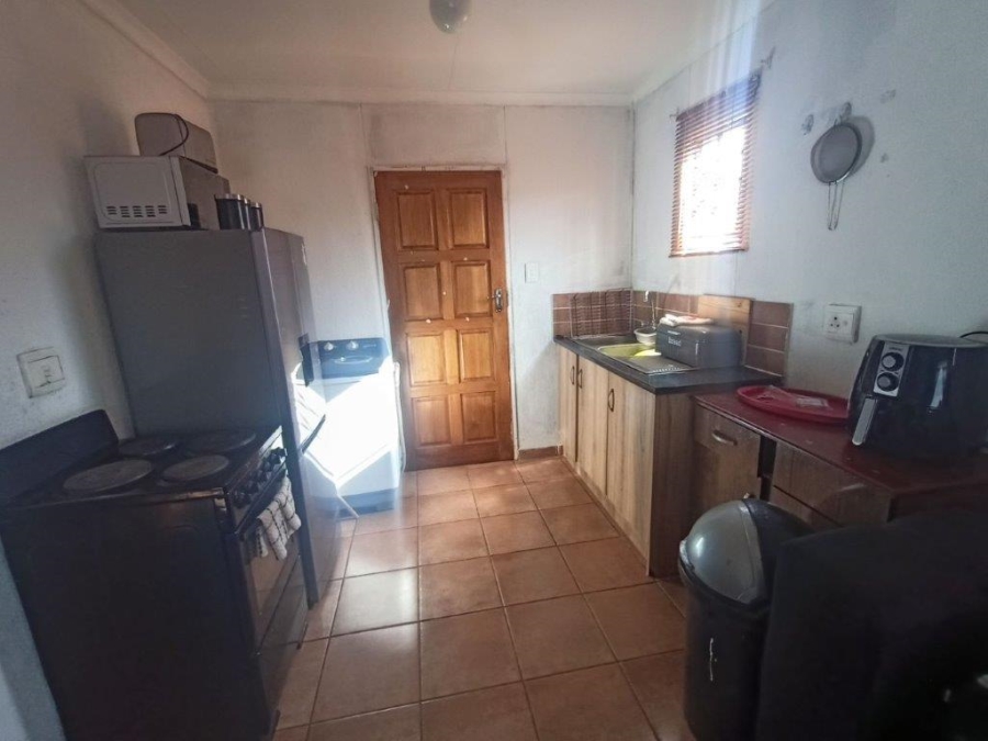 2 Bedroom Property for Sale in Palm Springs Gauteng