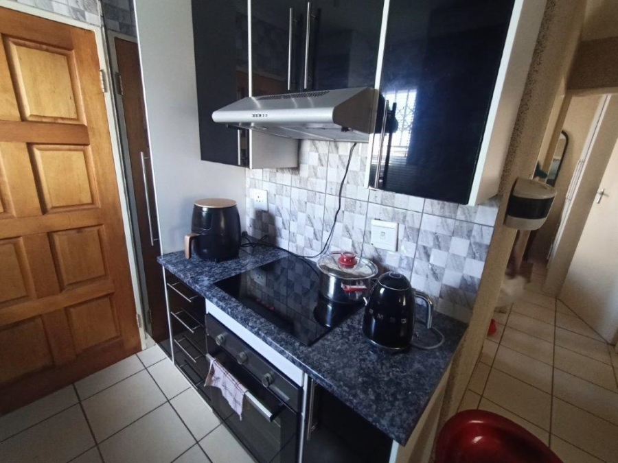 2 Bedroom Property for Sale in Palm Springs Gauteng