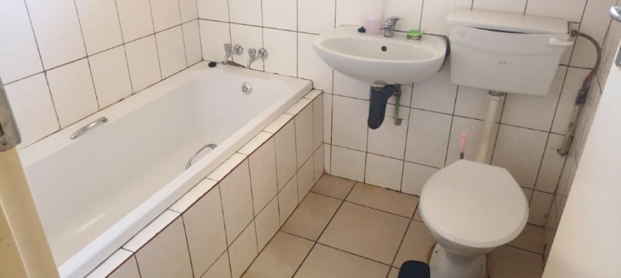 2 Bedroom Property for Sale in Palm Springs Gauteng