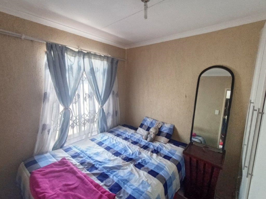 2 Bedroom Property for Sale in Palm Springs Gauteng