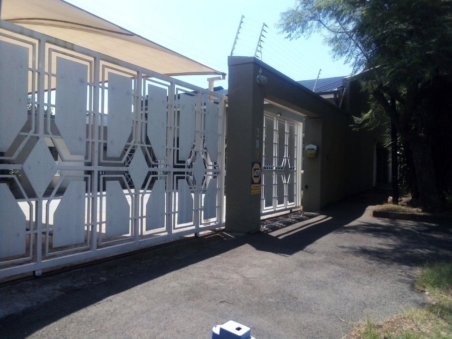 5 Bedroom Property for Sale in Kensington Gauteng