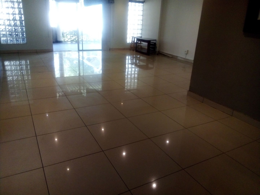 5 Bedroom Property for Sale in Kensington Gauteng