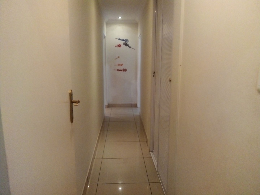 5 Bedroom Property for Sale in Kensington Gauteng