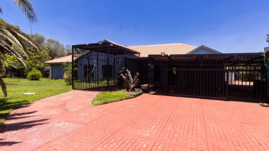 3 Bedroom Property for Sale in Valhalla Gauteng