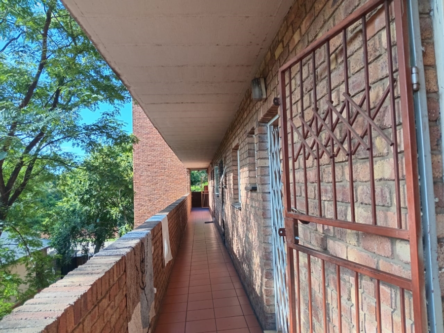 2 Bedroom Property for Sale in Pretoria West Gauteng