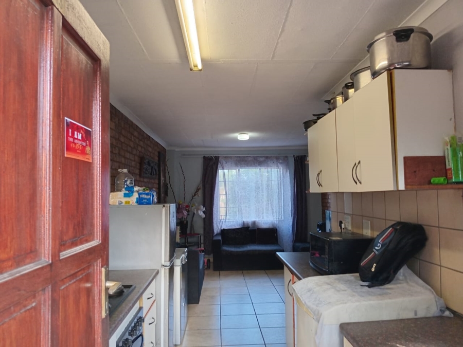 2 Bedroom Property for Sale in Pretoria West Gauteng