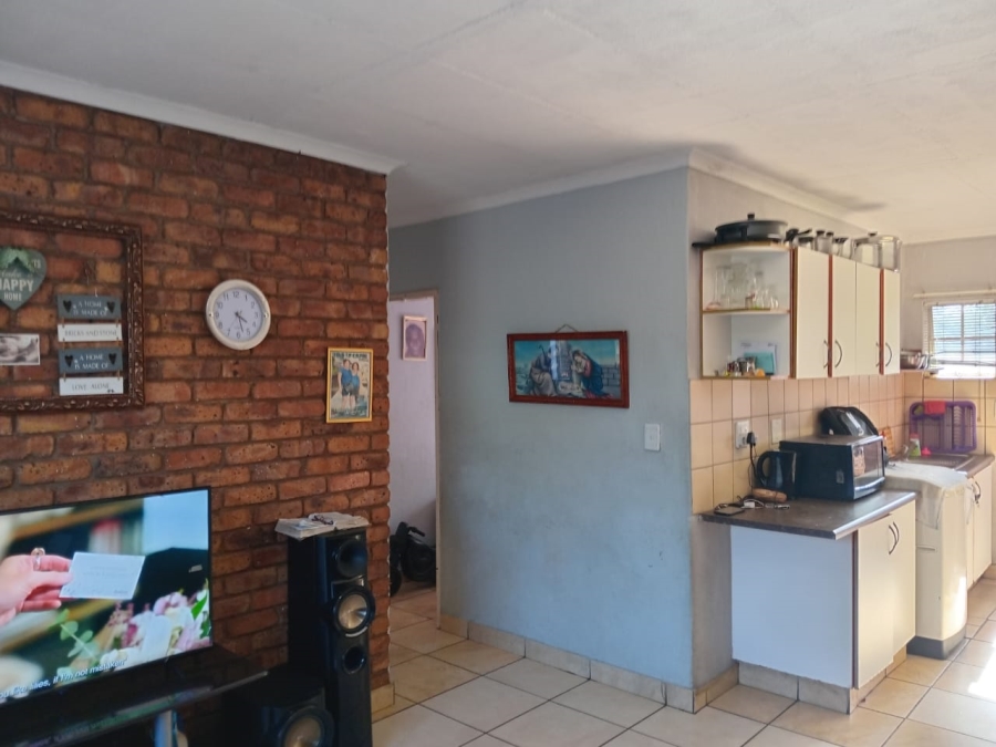 2 Bedroom Property for Sale in Pretoria West Gauteng