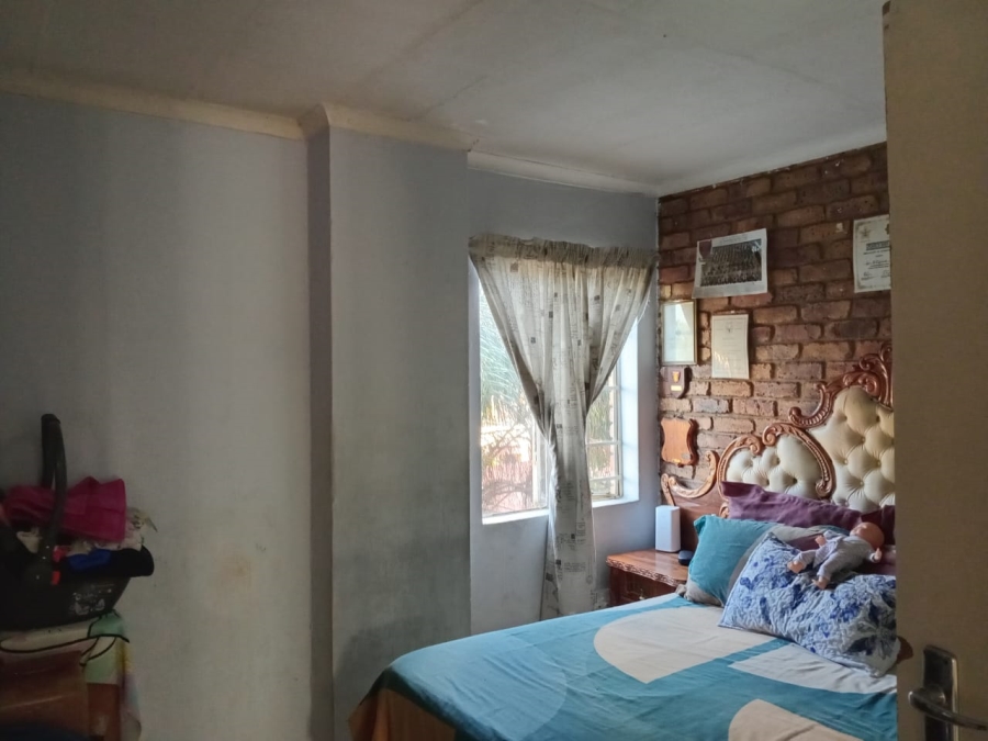 2 Bedroom Property for Sale in Pretoria West Gauteng